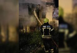 Mersin'de metruk bina kundaklandı