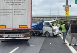 TEM Otoyolu'nda 4 araç zincirleme kazaya karıştı