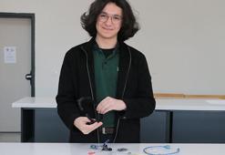 Liseli Hüseyin, felçli dedesinden etkilenerek tasarladığı proje ile ABD’deki olimpiyatların finalisti