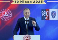 Bakan Yerlikaya: Meşruiyeti sokakta arayanlara en net cevabı polislerimiz verdi