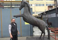 Avcılar'da demir ustası, atık malzemeleri esere dönüştürüyor