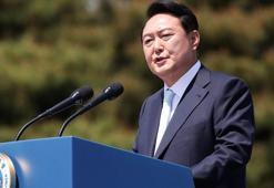 Güney Kore'de azledilen Yoon, devlet başkanlığı konutundan ayrıldı