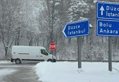 Bolu Dağı'nda kar yağışı