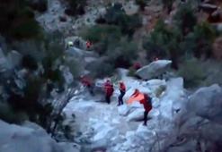Kayalık alana düşen saha bekçisi, helikopterle kurtarıldı