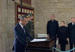 Özgür Özel, Anıtkabir'i ziyaret etti