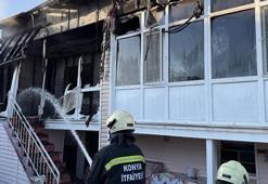 Eski eşi ile komşularını darbedip, evi yaktı