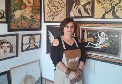 Hataylı mozaik ustası, konteyner atölyesinde depremi tablolarına nakşediyor