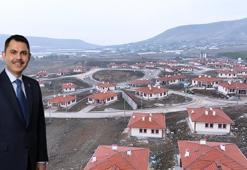Bakan Kurum: Köy evlerimizi gören hayran kalıyor