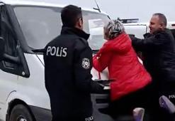 Sahipsiz hayvanları toplayan zabıta görevlilerinin aracına çıkan kadını polis ikna etti; olay anı kamerada
