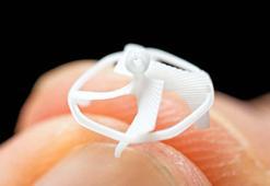 Dünyanın en küçük kablosuz uçan robotu üretildi