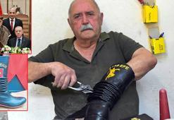 Tireli Hasan usta, 64 yıldır körüklü çizme yapıyor