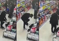 Sultangazi’de reyonda beğendiği ayakkabıyı giyip marketten çıktı; o anlar kamerada