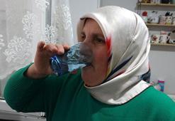 30 yıldır nisan yağmurunu şifa niyetine içiyor