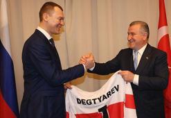 Bakan Bak, Rus mevkidaşı Degtyarev ile görüştü