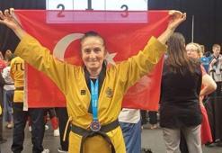 ‘Süper Babaanne’ Avrupa Tekvando Poomsea Şampiyonası’nda 3. oldu