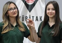 Kalp krizi geçiren annesinden etkilenen Nisa, arkadaşıyla 'biyobozunur nanoparçacıklı stent' geliştirdi