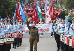 12 ülkeden çocukların katıldığı Türk Dünyası Çocuk Festivali başladı