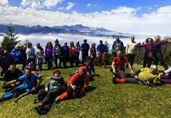 Mor yaylada yürüyüş