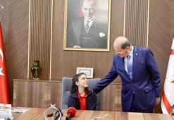 KKTC Cumhurbaşkanı Tatar, makamını ilkokul öğrencisine devretti