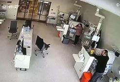 Bakanlık, depremde bebeklerin başında bekleyen sağlıkçıları paylaştı