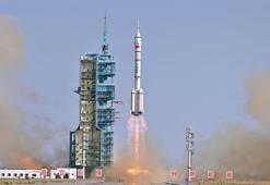 Çin, uzay istasyonuna yeni taykonot ekibini yolladı