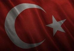 Trafik kazasına müdahale ederken TIR'ın çarptığı polis memuru, 5 gün sonra şehit oldu