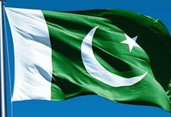 Pakistan'da bombalı saldırı: 4 ölü