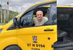 Takside unutulan 18 bin avronun içinde olduğu çantayı sahibine teslim etti