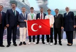 Bakan Tekin, Türkmenistan’da 2'nci Uluslararası Matematik Olimpiyatı Ödül Törenine katıldı