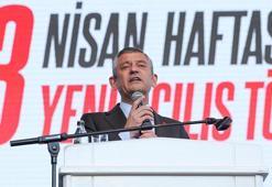 Özel: Özgür Özel varken başörtülü kardeşimin hakkını savunmak Milli Eğitim Bakanı olacak meczuba kalmamış