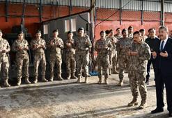 Özel Harekat polisleri dualarla Suriye'ye uğurlandı