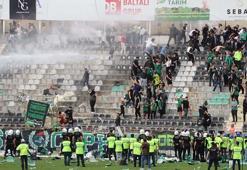 Denizlispor ilk kez amatöre düştü, taraftar stadı yaktı