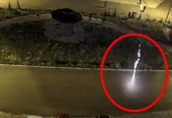 Park halindeki araçtaki yangına havai fişek neden olmuş