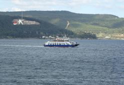 Çanakkale'de feribot seferlerine 'fırtına' engeli