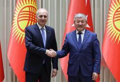 TBMM Başkanı Kurtulmuş, Kırgız Cumhuriyeti Başbakanı Kasımaliyev ile bir araya geldi