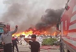 İzmir’de, kaçak döküm sahasında yangın