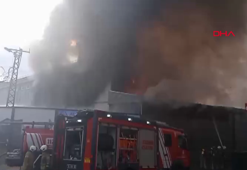 Sancaktepe'de iş merkezindeki yangın kontrol altına alındı