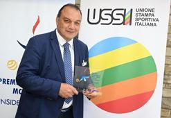 İtalya’da düzenlenen ‘Inside The Sport 2025’ gecesinde Türk gazeteci Keşaplı da ödül aldı