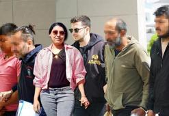 Yardıma çağırdığı komşusu Rabia'yı boğazından bıçaklayıp, ziynet eşyalarını aldı