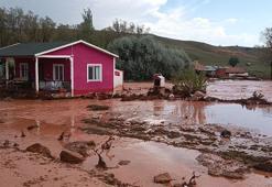Kırıkkale'de sağanak taşkınlara neden oldu; evleri su bastı, vatandaşlar mahsur kaldı