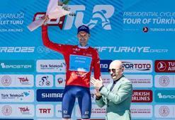 TUR'un Selçuk-Çeşme etabını Elia Viviani kazandı