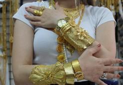 Düğünde altın alamayanlar imitasyon takıya yöneldi
