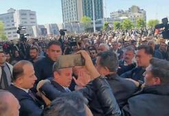 Siyasilerden Özgür Özel'e yönelik saldırıya tepki