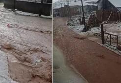 Sivas'ta sağanak ve dolu sele neden oldu