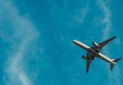 İran'da yolcu uçağı acil iniş yaptı