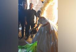 Düğünde gelin ve damada takı yerine at ve buzağı hediye edildi