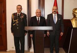 Bakan Güler, resmi temaslarda bulunmak üzere Kamerun’a gitti