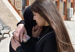 Boğazları kesilerek öldürülen kardeşler gözyaşlarıyla uğurlandı, şüpheli adliyede