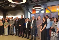 Devrim Erbil’in “Yatay Derinlik” Sonsuza Dek Uçmak isimli sergisi sanatseverlerle buluştu