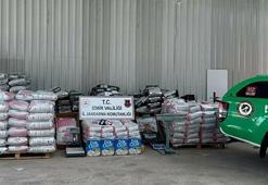 İzmir’de 14 ton sahte kedi-köpek maması ele geçirildi
